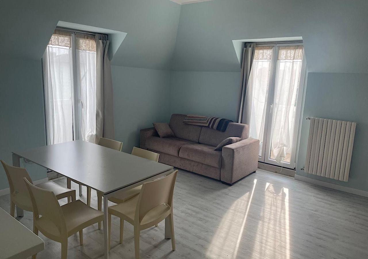 La Magnolia Apartaments IV Tulip Desenzano del Garda Esterno foto
